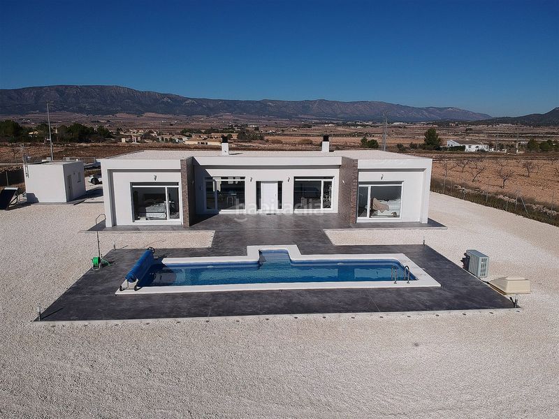Foto 911bf411-6b27-4d03-b33c-cd7433c87128. Casa a Pinoso