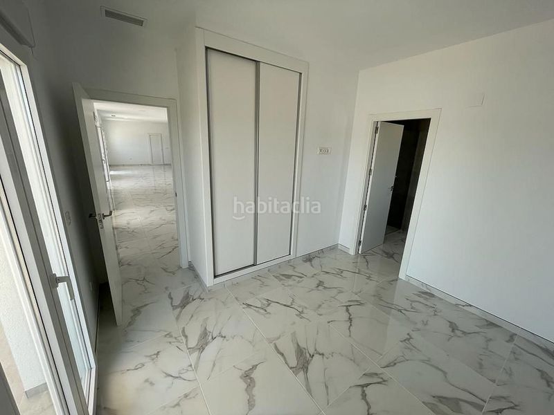 Foto 1d15e6a6-904b-4fc1-892b-2a8631456752. Casa amb aparcament a Pinoso