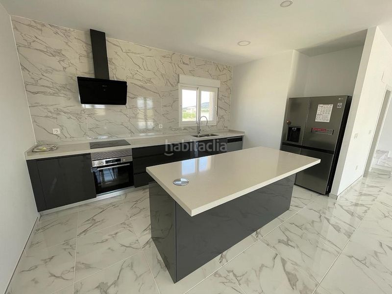 Foto f3cdca71-98d7-428c-9b23-93620f9f36b8. Casa amb aparcament a Pinoso