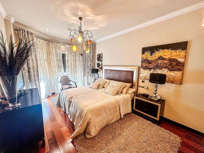 Foto 5faf1679-3872-4686-a1c2-d48c28bd1be5. Casa en Centro Elda