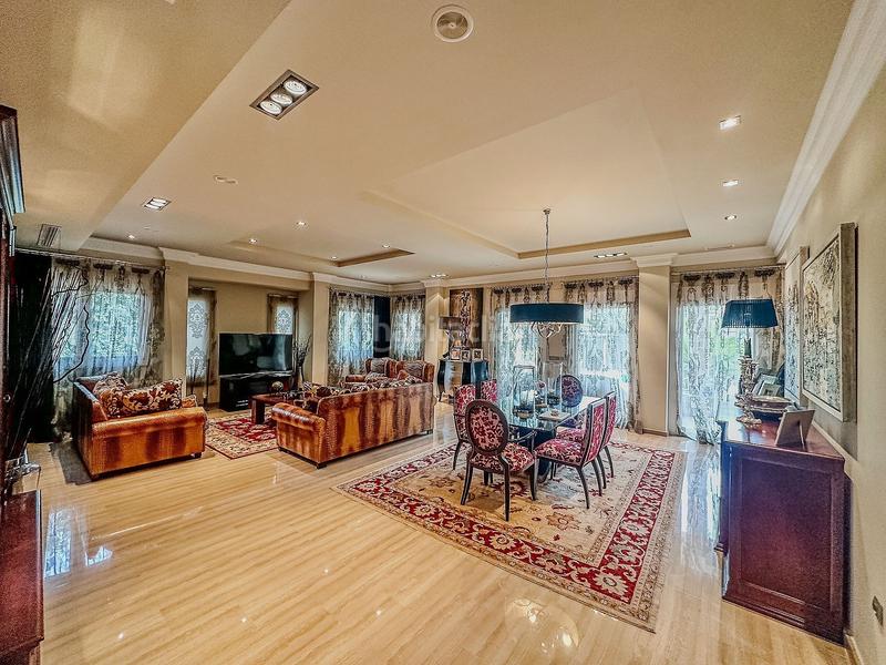 Foto d66e9617-29c0-4ba5-8a97-1a9670bba9de. Casa en Centro Elda