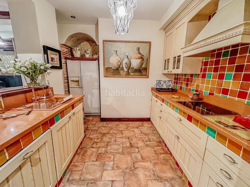 Foto ea491cbf-2f25-46a0-80aa-274de1f76adf. Casa en Centro Elda