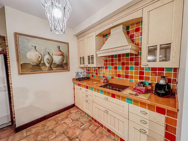 Foto 4aa92604-0c5a-4be8-94e6-3394c499a411. Haus mit parking in Centro Elda