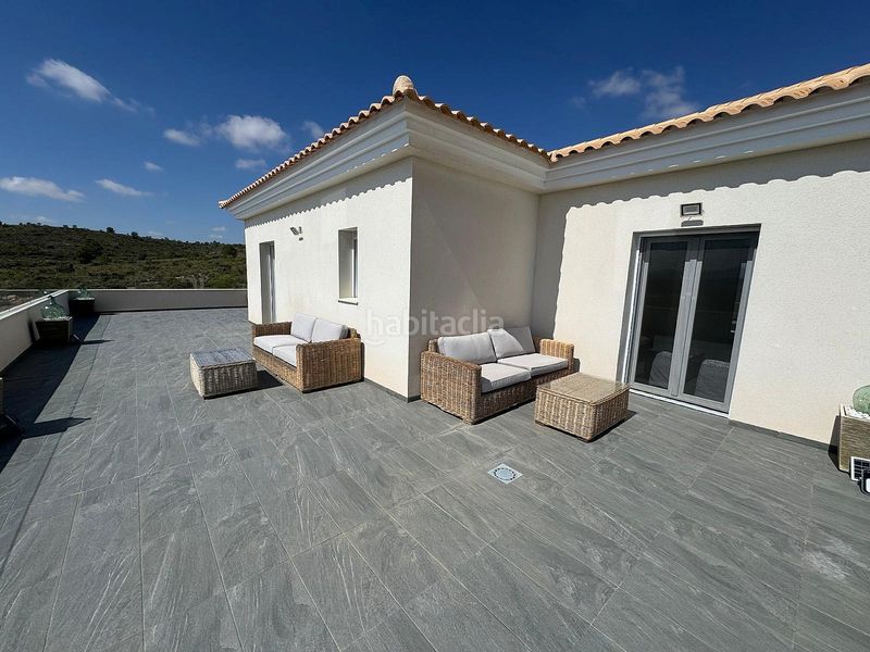 Foto 1ed23f57-168d-4a1c-9b93-f17ce9057fe9. Casa amb aparcament a Pinoso