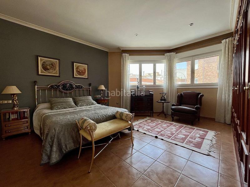 Foto 1b6131db-8fff-48da-8ae1-436b95287b70. Maison jumelée avec parking dans Sax