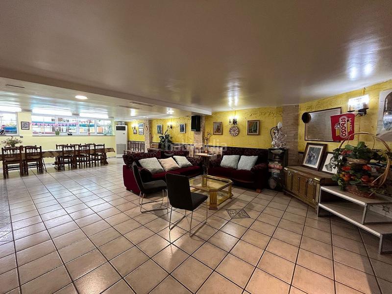 Foto 2035a93e-5861-492a-a4bb-b5cbad137cb9. Maison jumelée avec parking dans Sax