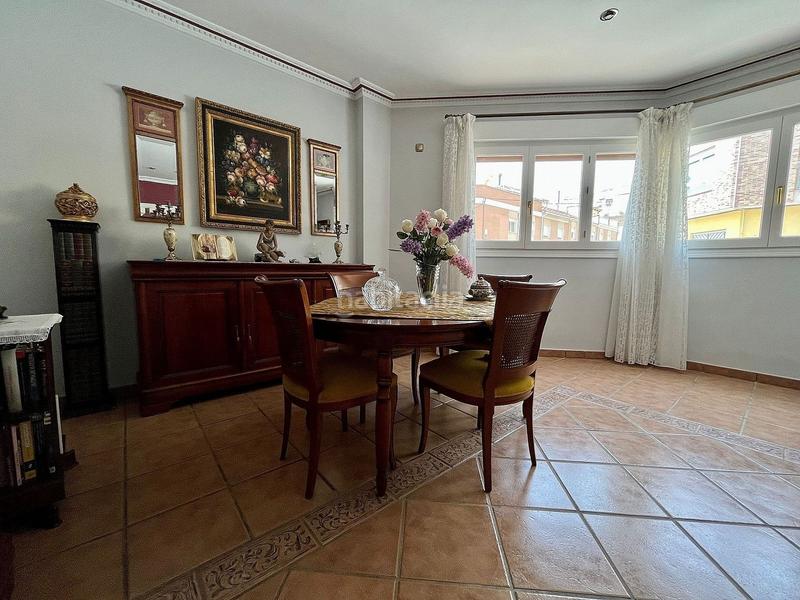 Foto 81402f89-4891-40a5-b105-c0a1cc05b2e3. Maison jumelée avec parking dans Sax