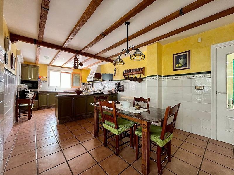 Foto d3314fe6-2296-49dd-a6be-0a35653f9c30. Maison jumelée avec parking dans Sax