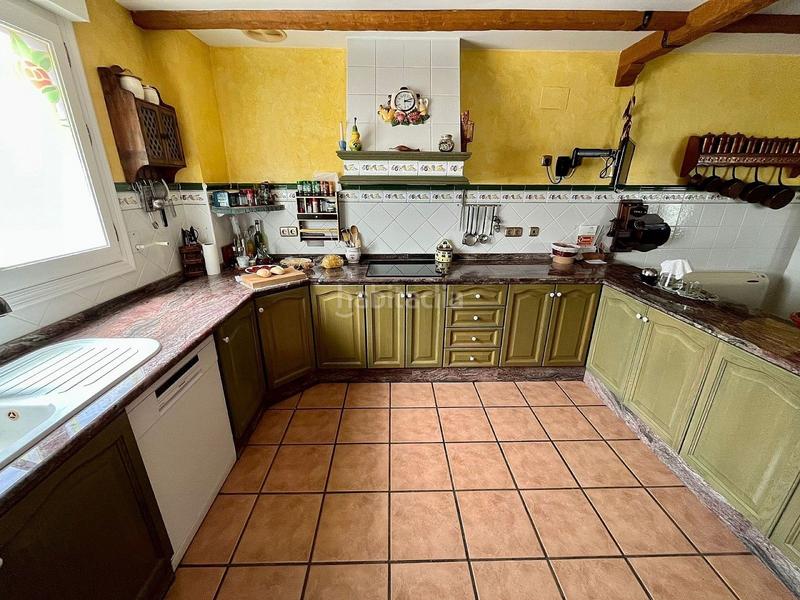 Foto d333fa88-7012-46d0-b527-4f14ee62d3aa. Maison jumelée avec parking dans Sax