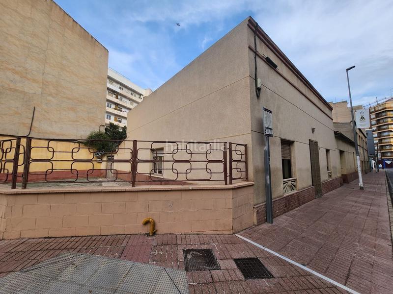 Foto f15c86bb-e853-4775-b570-028560d95010. Casa adossada amb aparcament a Monòver