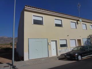 Casa adossada a Hondón de las Nieves