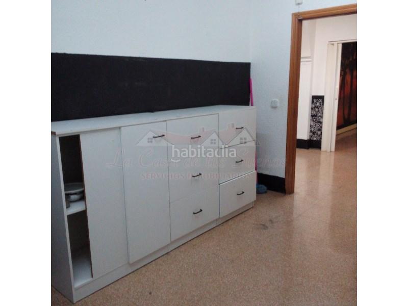 Foto 19e55b26-e9a3-4f69-9fb2-b965017d4cf2. Geschäftsraum in Sax