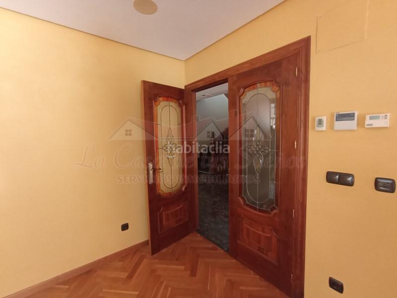 Foto 599a7182-48a2-4b0f-9c77-300e15344a86. Casa a Campo Alto-Club de Campo Elda
