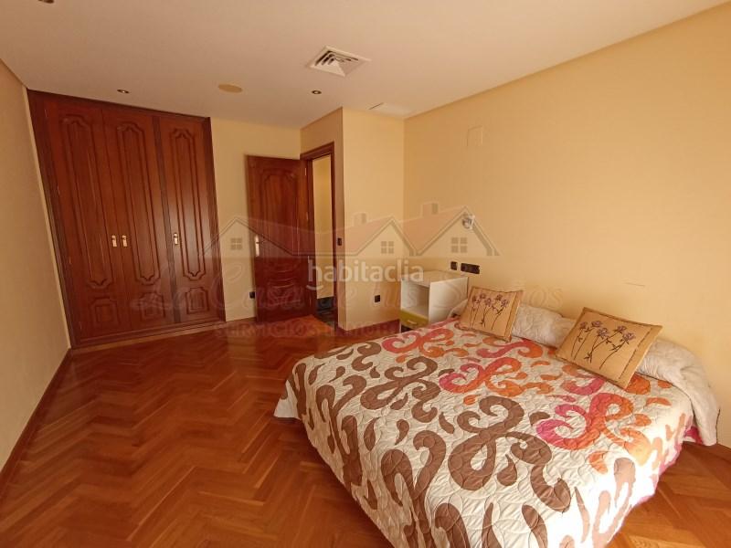 Foto a8c06c33-7ece-43e8-8f24-f37c5a015e4e. Casa a Campo Alto-Club de Campo Elda