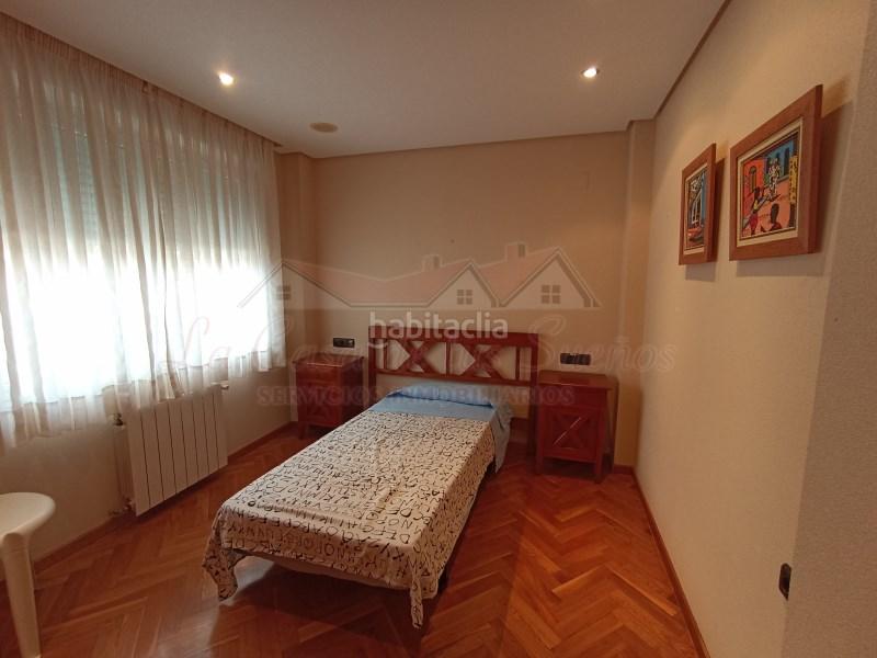 Foto d620717f-2011-458c-84d1-6197f1fe2595. Casa a Campo Alto-Club de Campo Elda