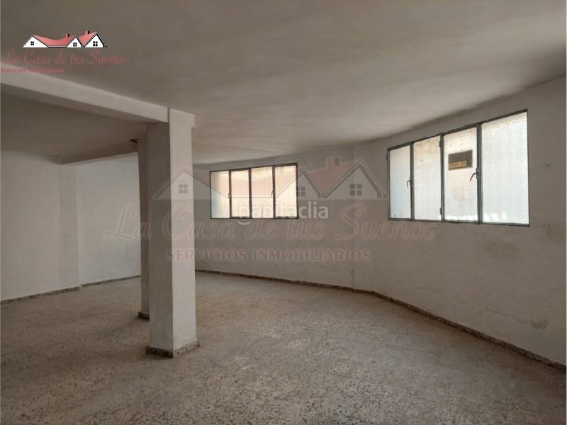 Foto 5c940202-a39e-40fb-87e5-41e1c402b3f4. Local comercial en Sax