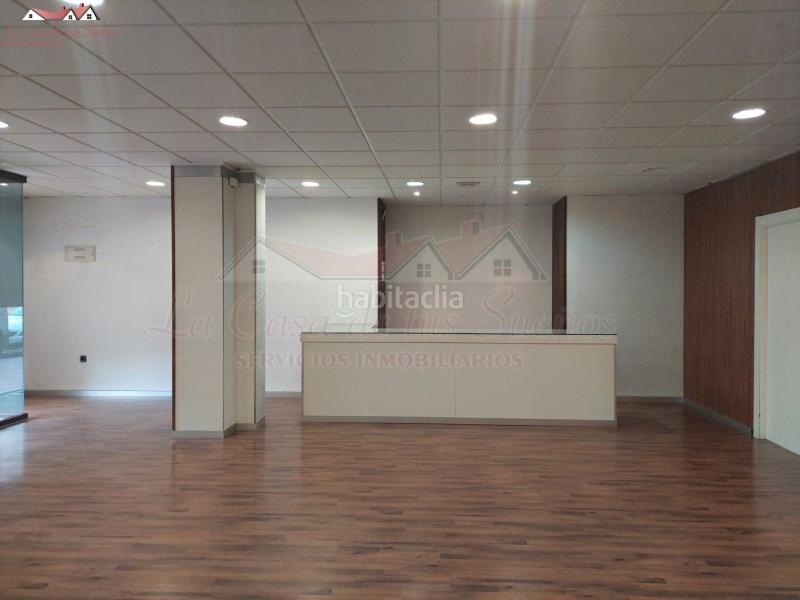 Foto 19079979-c1e2-41da-975b-c84398afedc5. Business premise in Sax