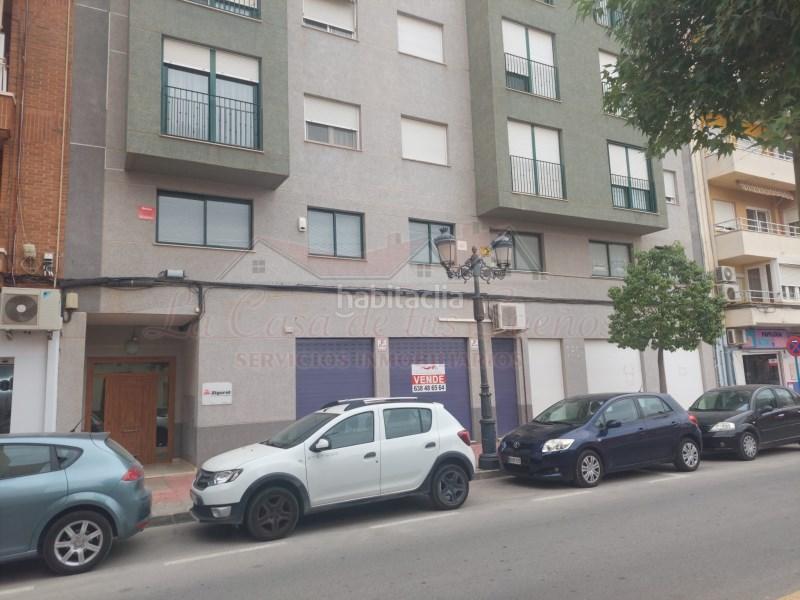 Foto d5bc8cb4-3bdf-4595-b3c0-c6d910175c6e. Local comercial en Sax