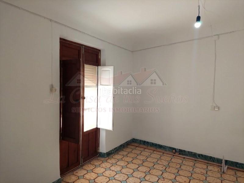 Foto 0d4c590d-d419-4a18-8b7f-41d9c867a1d1. Casa adossada a Sax