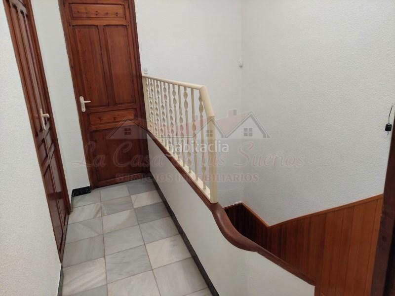 Foto 9028b534-9174-494f-bb70-93c610de87c2. Casa adossada a Sax