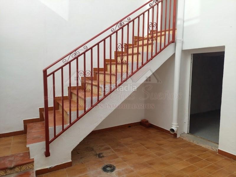 Foto 9b5b2ae0-aef2-4861-ac1a-06a176158cc2. Casa adossada a Sax