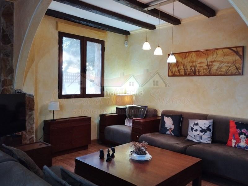 Foto 7196f32a-10ca-4093-a215-9131e21af907. Maison dans Sax