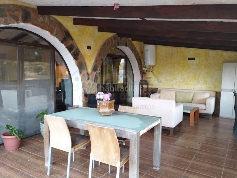 Foto 8b08cb56-5b20-4222-a6d9-7ff8cfab328c. Maison dans Sax