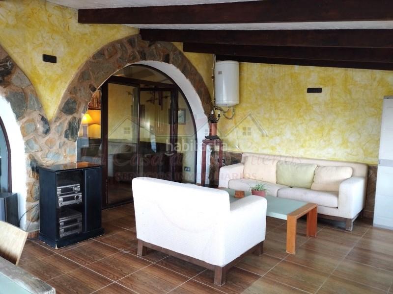 Foto c5357c48-805d-4dca-99a7-3f2fc7bfb826. Maison dans Sax