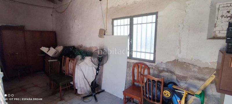 Foto c0ad2a7f-90f0-4ed7-8aa8-3e76b3a30e6b. Masia amb aparcament a Monòver