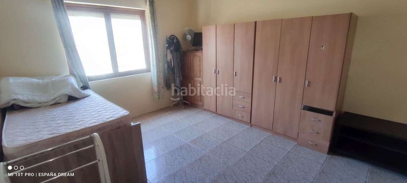 Foto fb772f86-1dbb-4517-b1e9-d3a173346521. Masia amb aparcament a Monòver