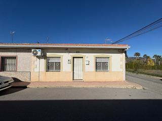 Semi detached house in Monòver