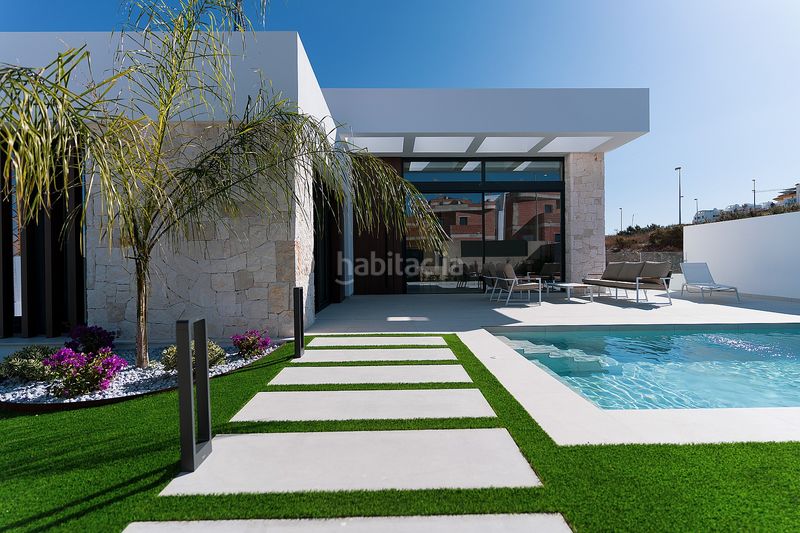 Foto c3183acf-9743-45e2-9292-6ea3f080c040. Casa a Rojales