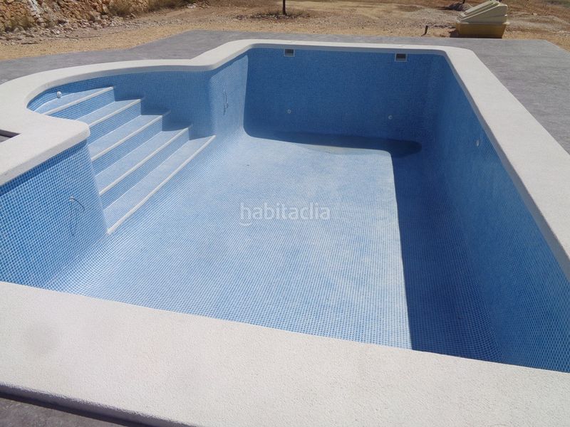 Foto dc43c4b6-8790-48e3-8e06-796ce56f5812. Casa amb aparcament a Pinoso