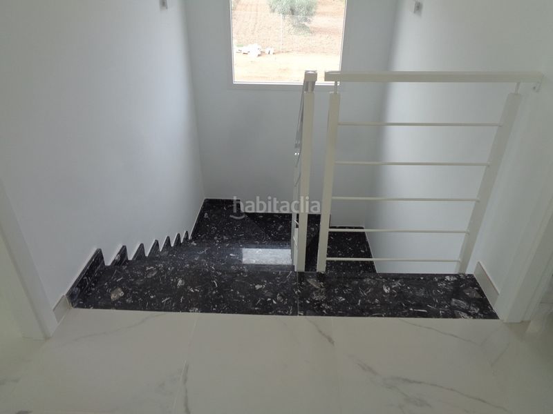 Foto 2c67dd91-bef1-4f42-ae47-d3b0e0aafde4. Casa amb aparcament a Pinoso