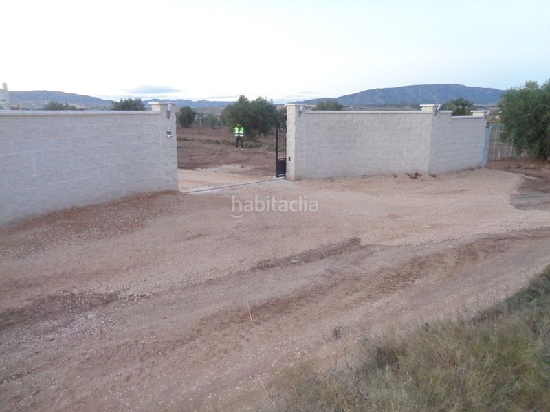 Foto 6870c4dd-44b4-4689-956c-20907cf4f6e1. Casa amb aparcament a Pinoso