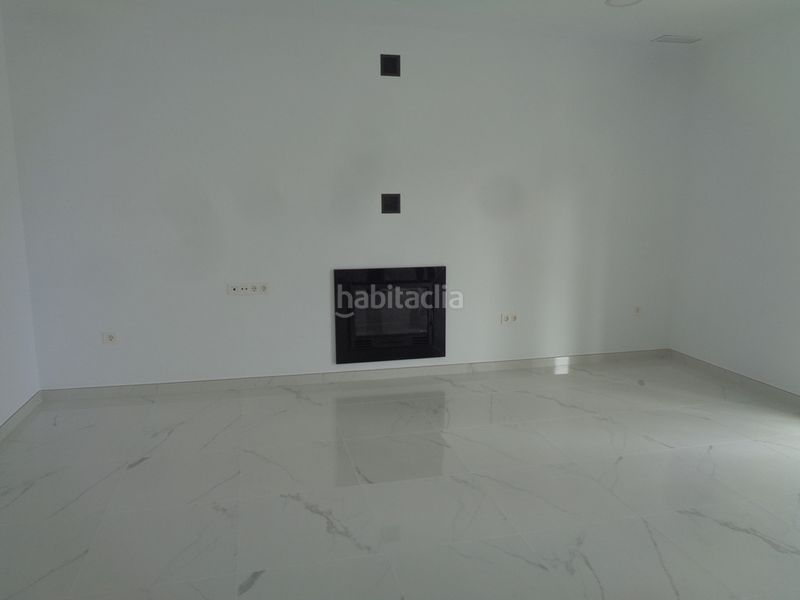 Foto 7ae6788f-0558-45d8-81f8-916c256bbaf4. Casa amb aparcament a Pinoso