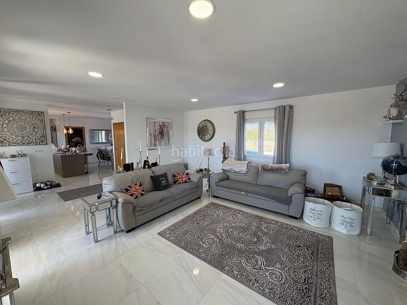 Foto 47f7be9b-523d-4573-8273-b296182bfa4d. Casa amb aparcament a Pinoso