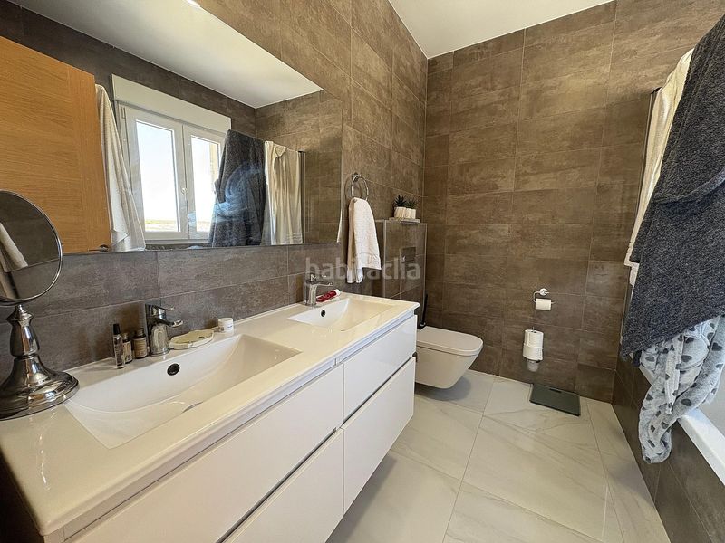 Foto 901b7bb9-6ba9-47b4-962e-7700ef85a4f4. Casa amb aparcament a Pinoso