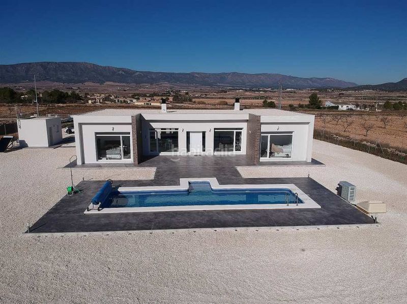 Foto 9f7cc0b9-cf7d-4da2-8b67-e125c411f95d. Casa amb aparcament a Pinoso