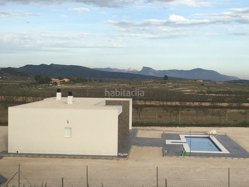 Foto c78f5cef-c104-4773-a017-e9adb24046d1. Casa amb aparcament a Pinoso
