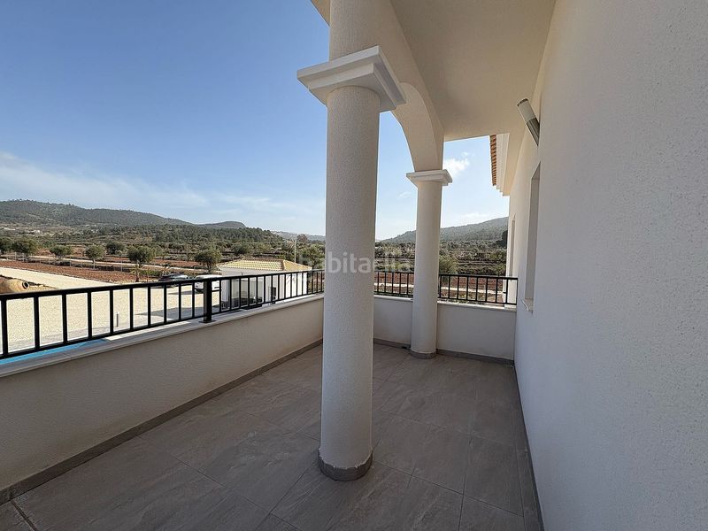 Foto 57c0ad47-4970-4f5a-a54e-0637195a1b25. Casa amb aparcament a Pinoso