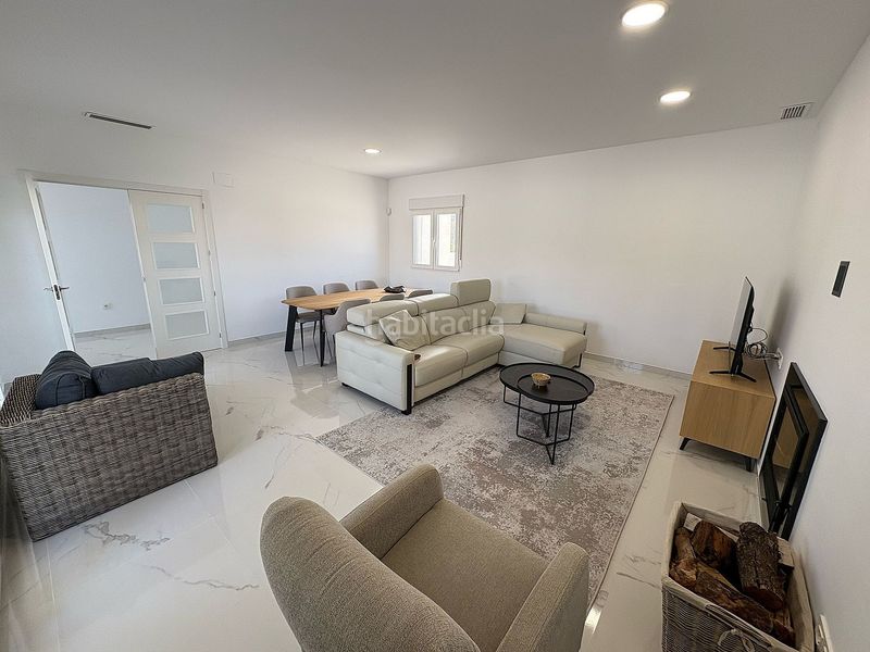 Foto a52b80d2-99a3-41c9-aa5c-52c41f52486b. Casa amb aparcament a Pinoso