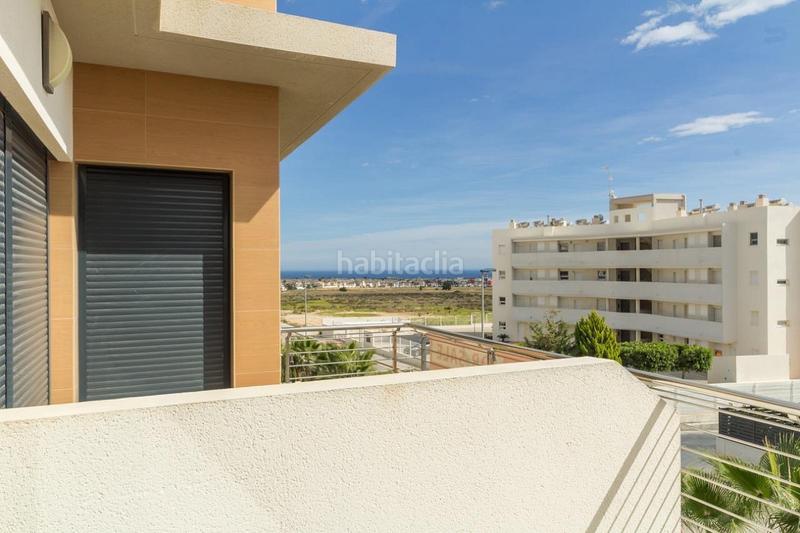 Foto b6bbf7ce-9d0a-46e8-9303-21ffabe0412b. Àtic amb aparcament a Lomas de Cabo Roig - Los Dolses Orihuela