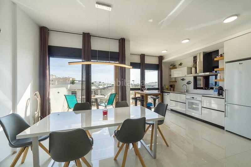Foto beeed5bf-c6ff-4aa2-8d79-46cd4284541e. Attico con parcheggio in Lomas de Cabo Roig - Los Dolses Orihuela