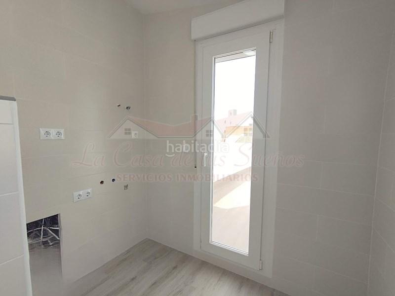 Foto 0faf69f4-3a50-4fa7-8773-306772d979c1. Maison jumelée dans Petrer