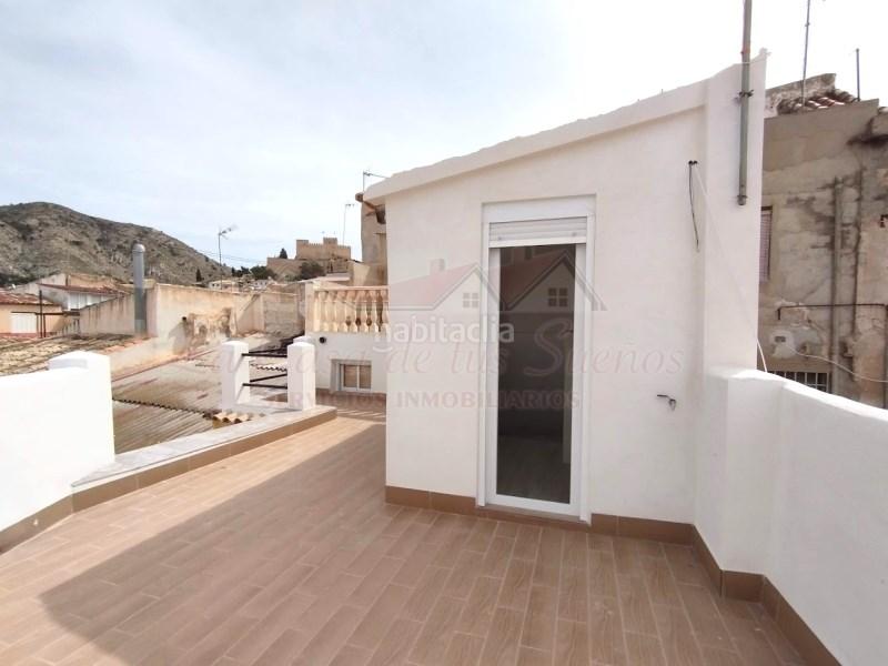 Foto 1ea855c6-92c0-480f-b80b-84770a0dbef8. Maison jumelée dans Petrer