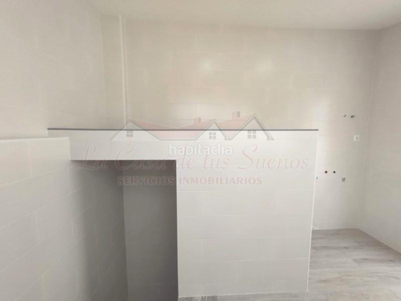 Foto 26eb8432-435c-4149-b7b2-467e8b081af1. Maison jumelée dans Petrer