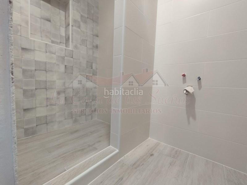 Foto 4febb4cd-c0b5-401d-a440-b1cea7cff5a6. Maison jumelée dans Petrer