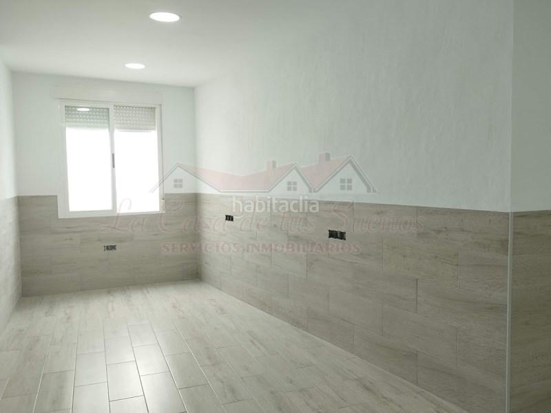 Foto db956363-b8fa-485e-b462-c86c177e550e. Maison jumelée dans Petrer