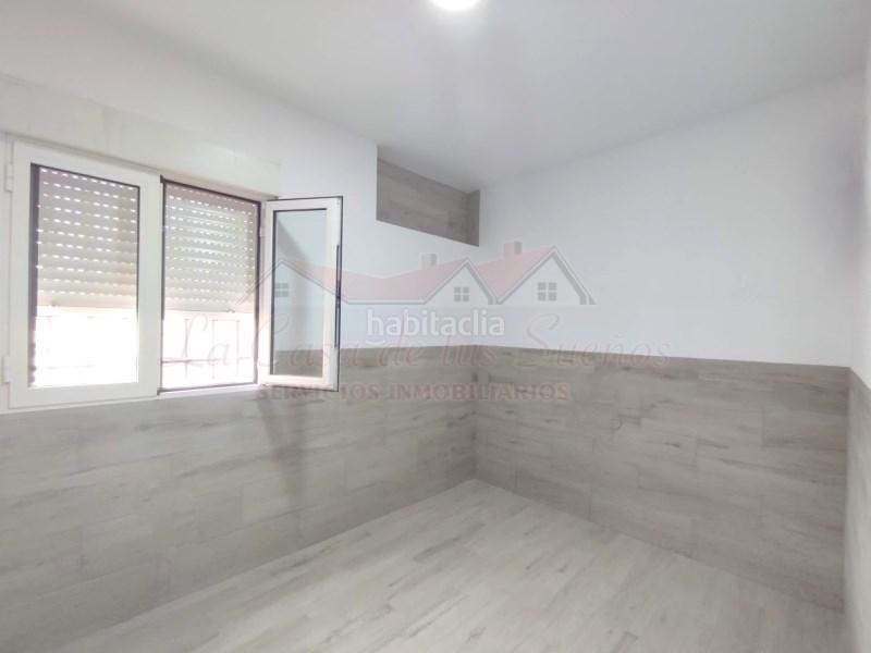 Foto e2198374-7529-4b08-b69c-5b54ebc195df. Maison jumelée dans Petrer